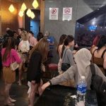 涉黄被查 29名老挝籍泰国籍女子疑陪坐遭拘有人试图逃跑秒被抓回-白嫖站-免费彩金-白菜社区论坛